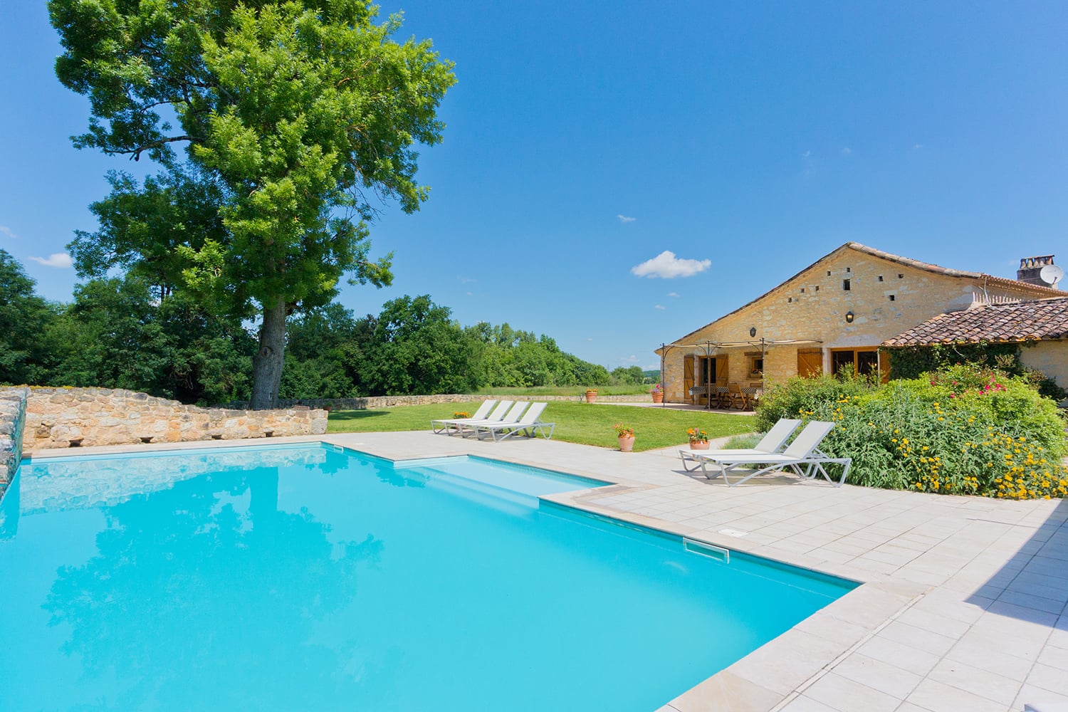 Private pool with terrace