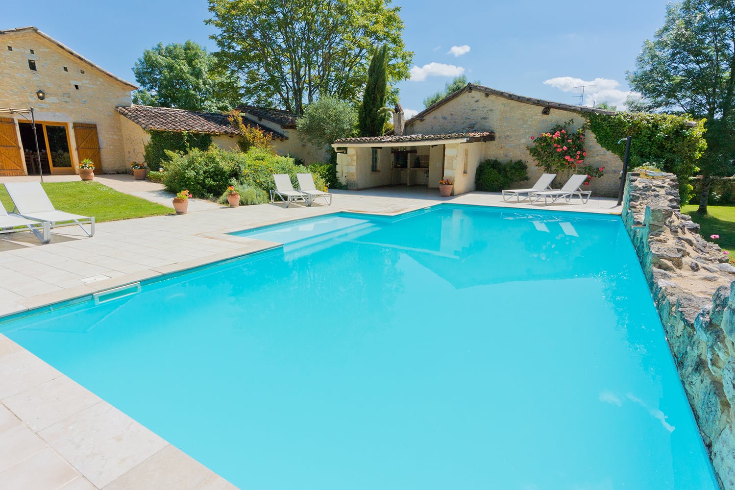 Private pool with terrace