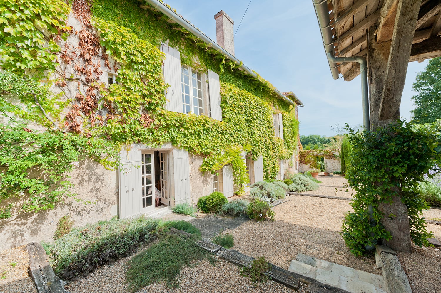 Rental home in Nouvelle-Aquitaine