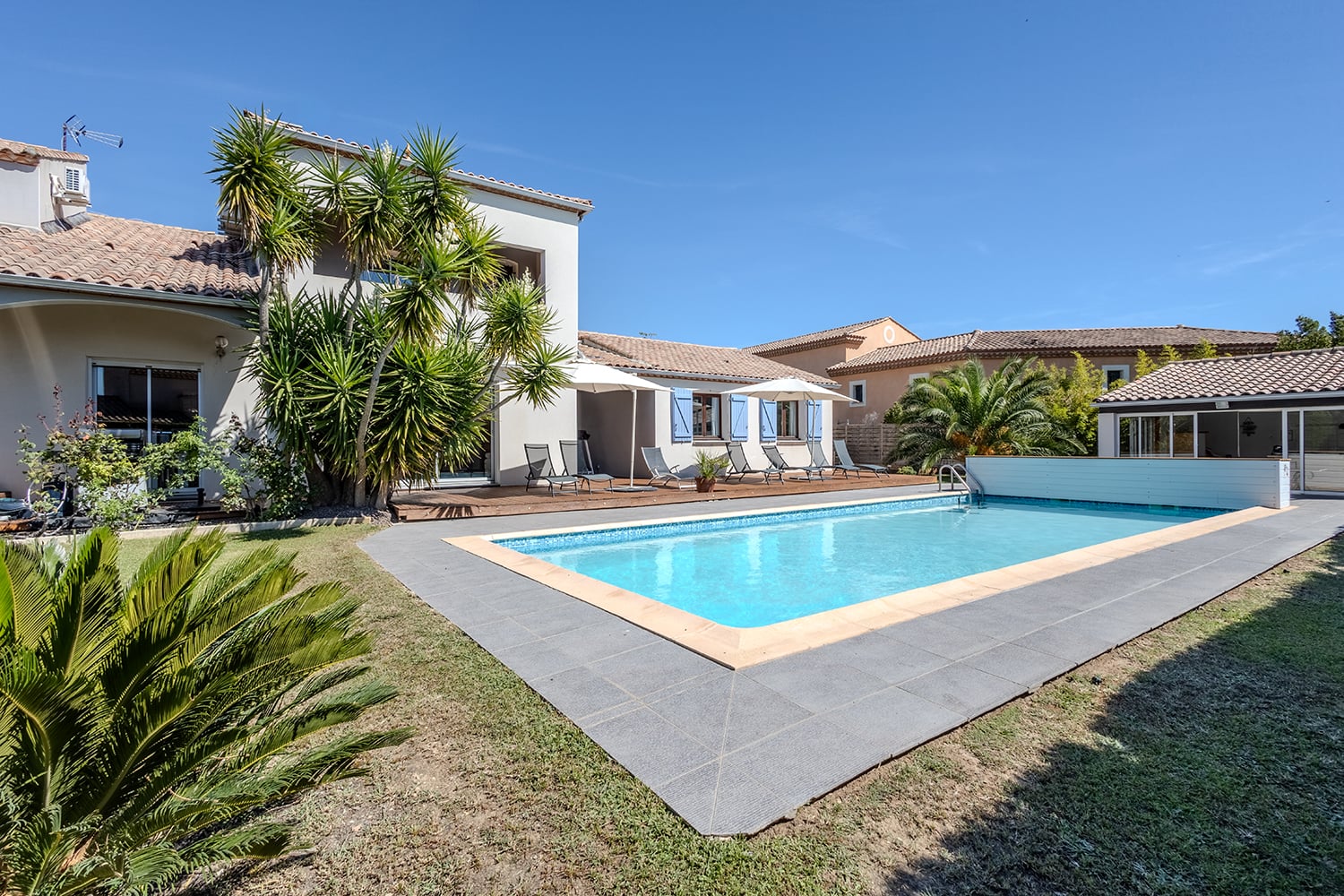 Holiday villa in Portiragnes with private heated pool