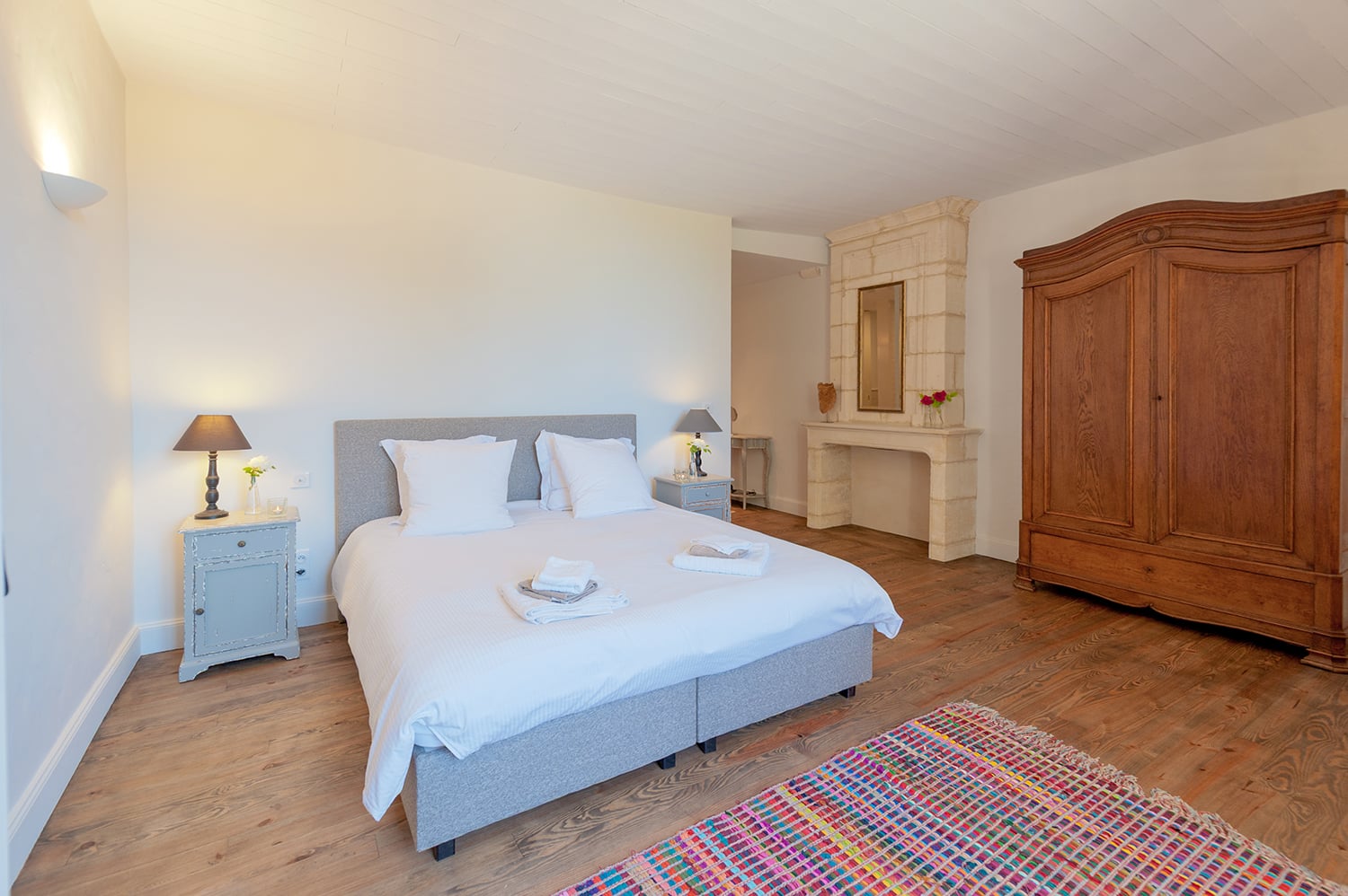 Bedroom | Holiday château in Gironde