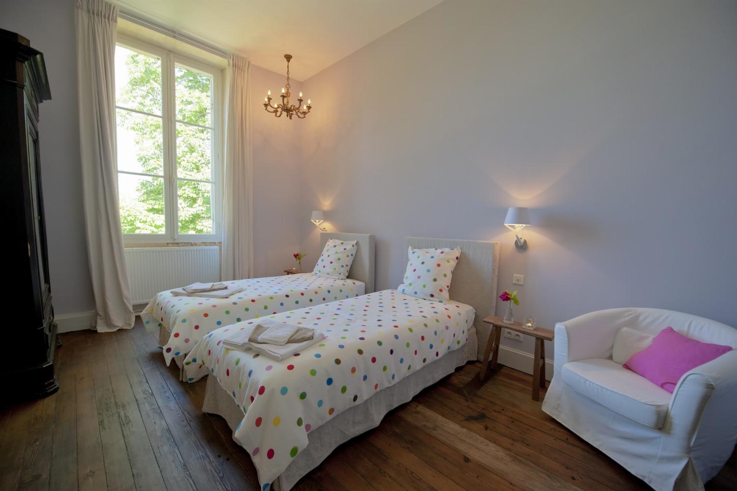 Bedroom | Holiday château in Gironde