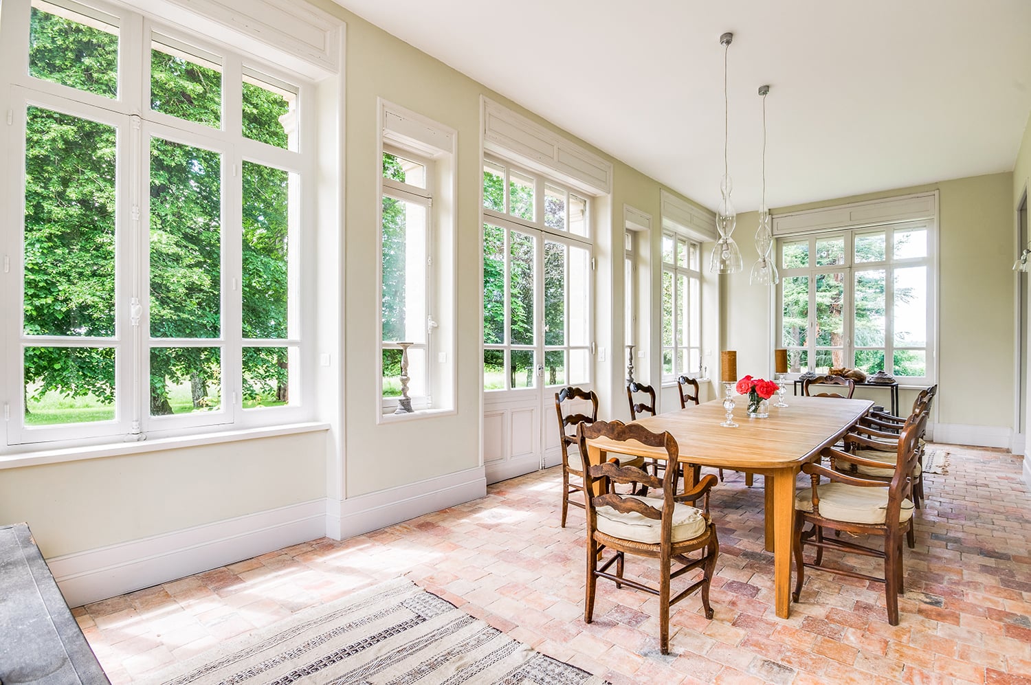 Dining room | Holiday château in Gironde