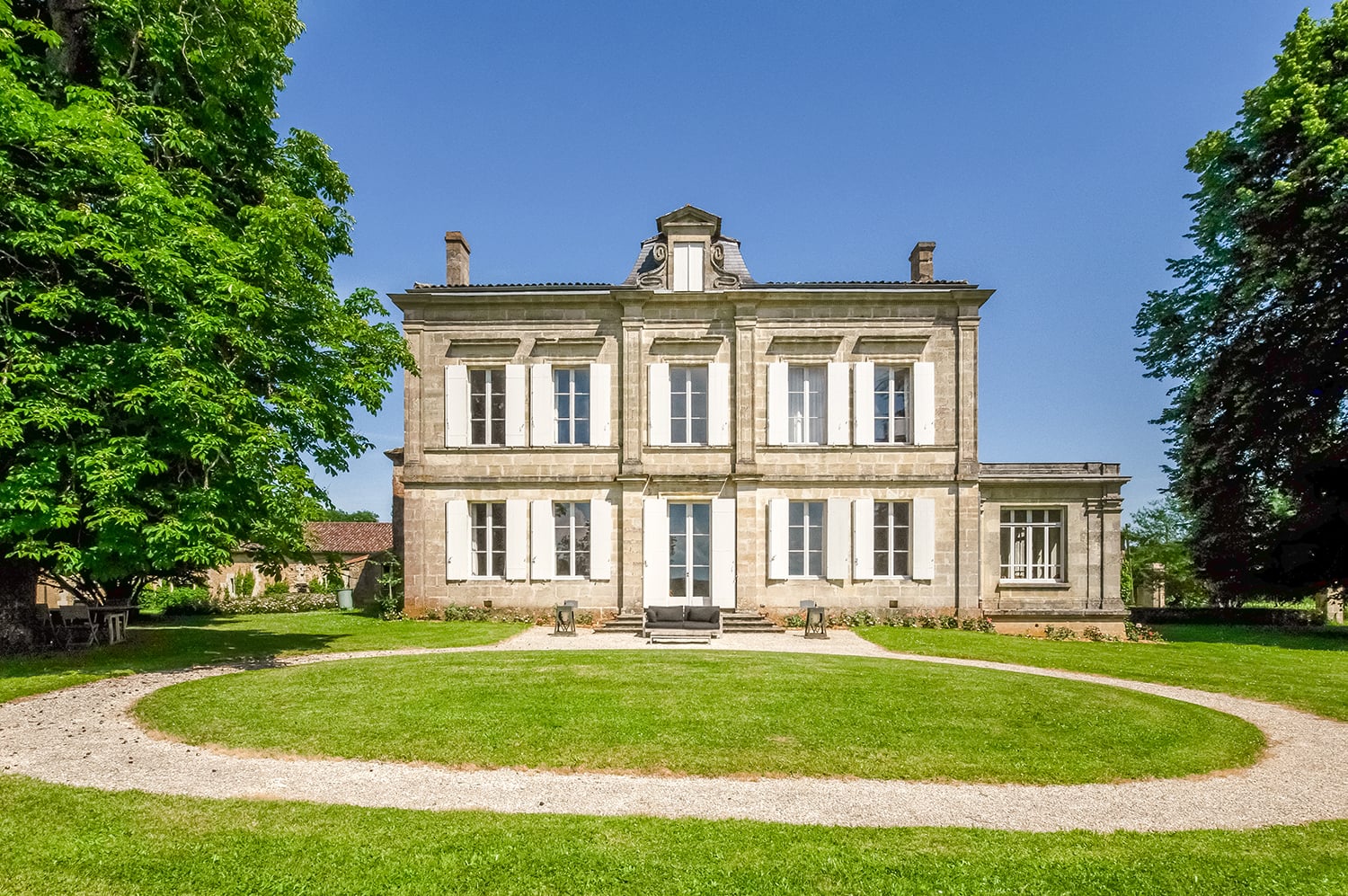 Holiday château in Gironde