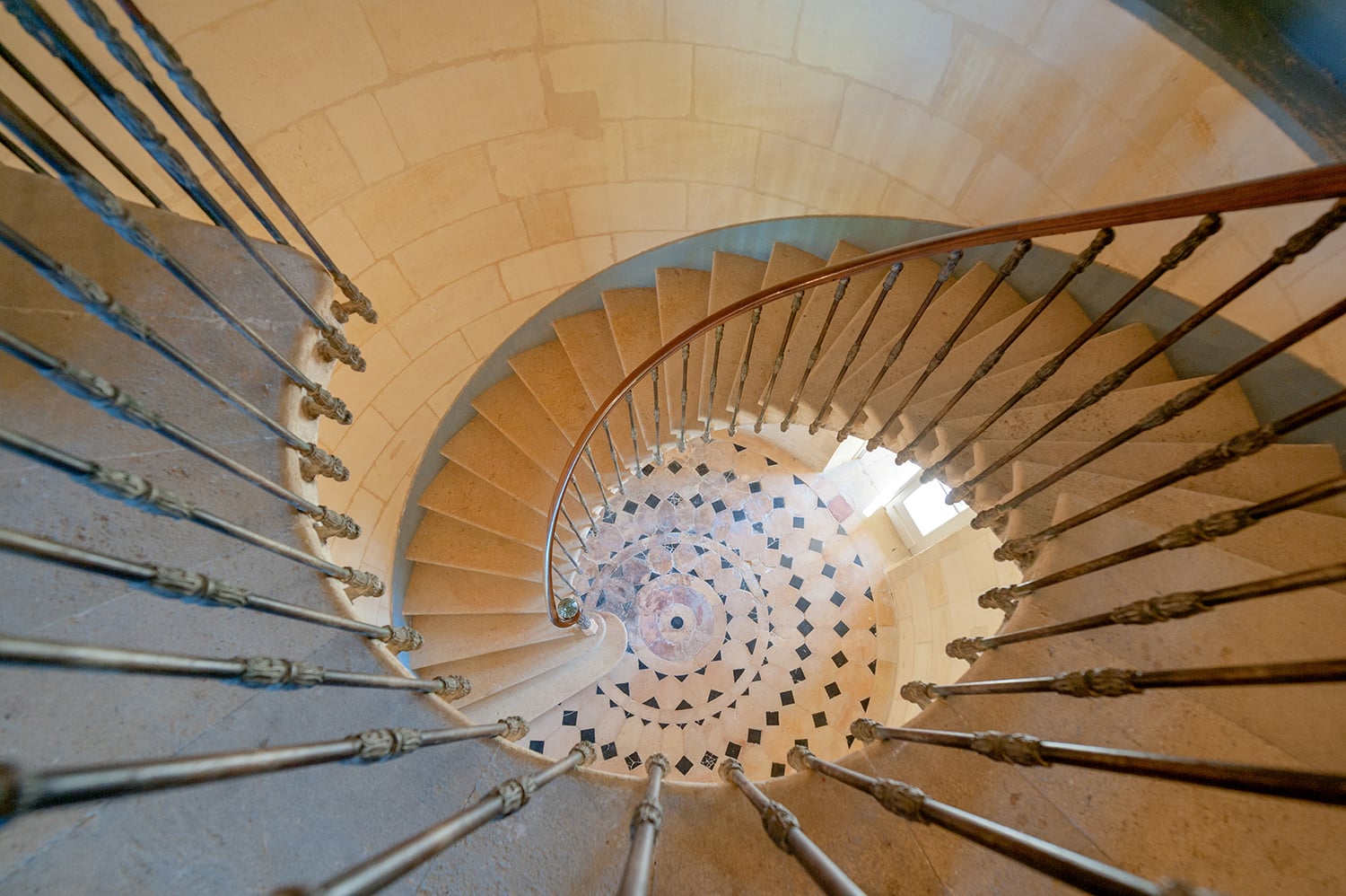 Staircase | Holiday château in Gironde