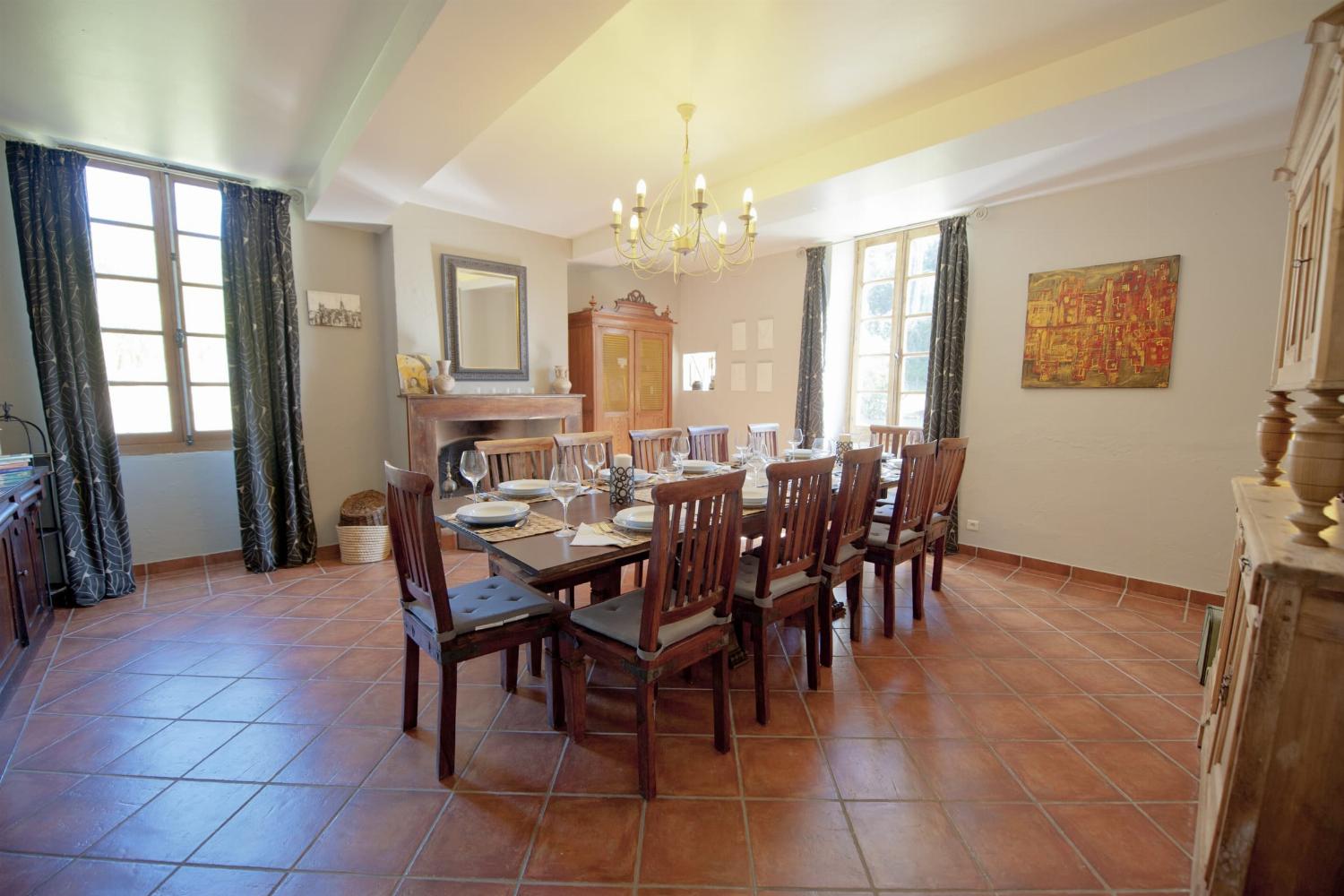 Dining room | Holiday home in Lot-et-Garonne