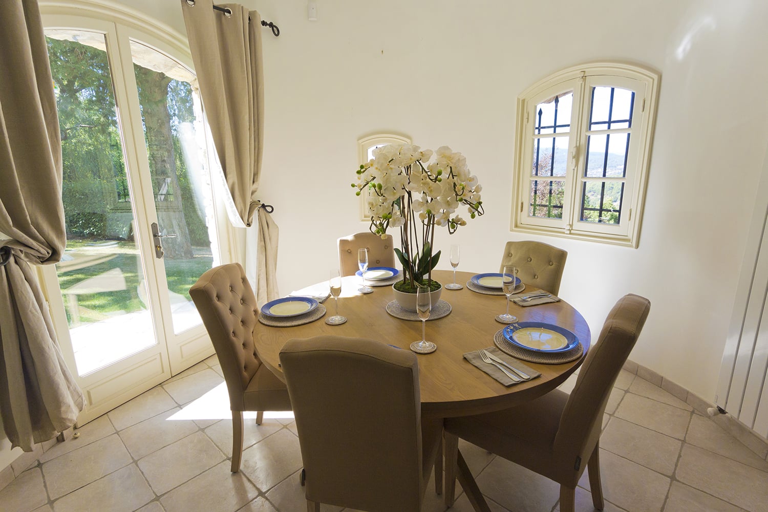 Dining room | Self-catering home in Provence