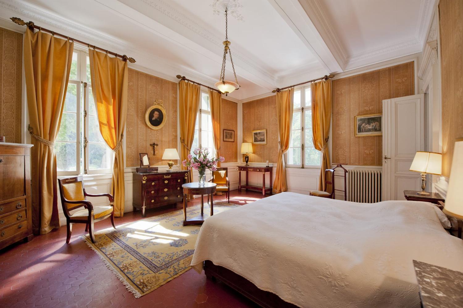 Bedroom | Holiday château in the South of France