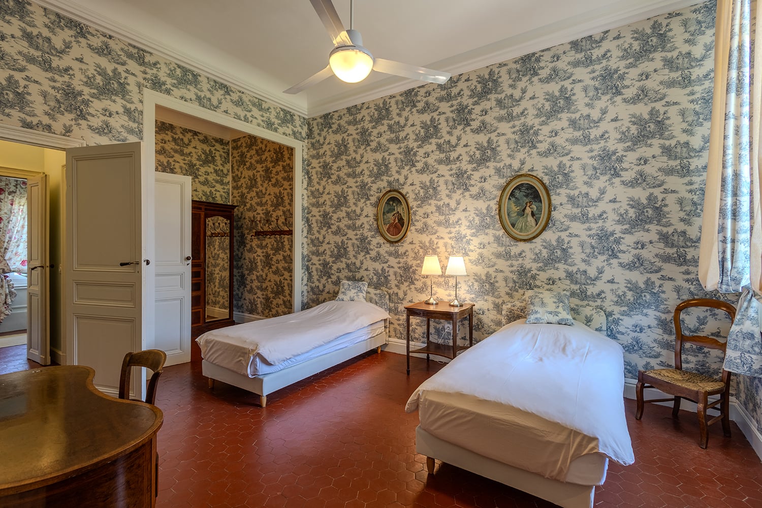 Bedroom | Holiday wine domaine in the South of France