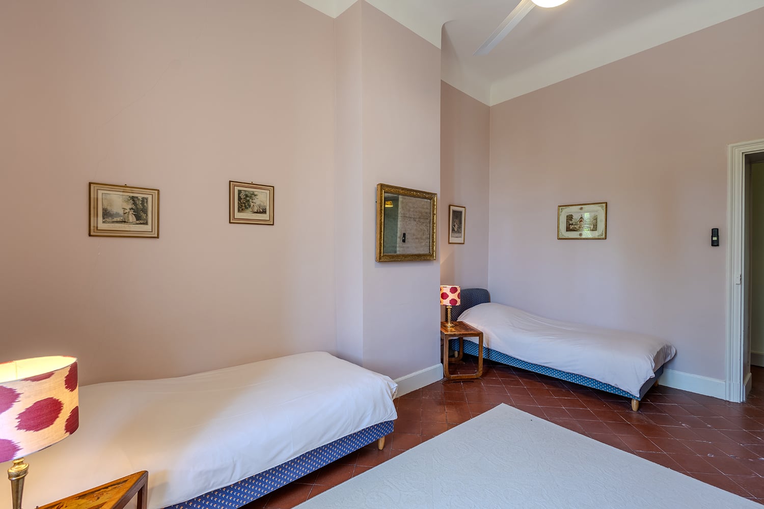 Bedroom | Holiday wine domaine in the South of France