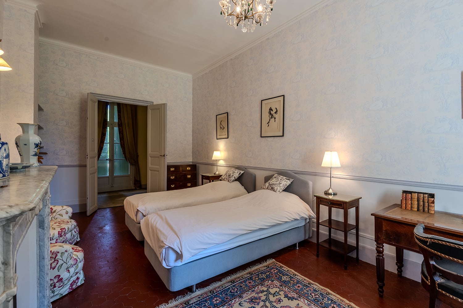 Bedroom | Holiday wine domaine in the South of France