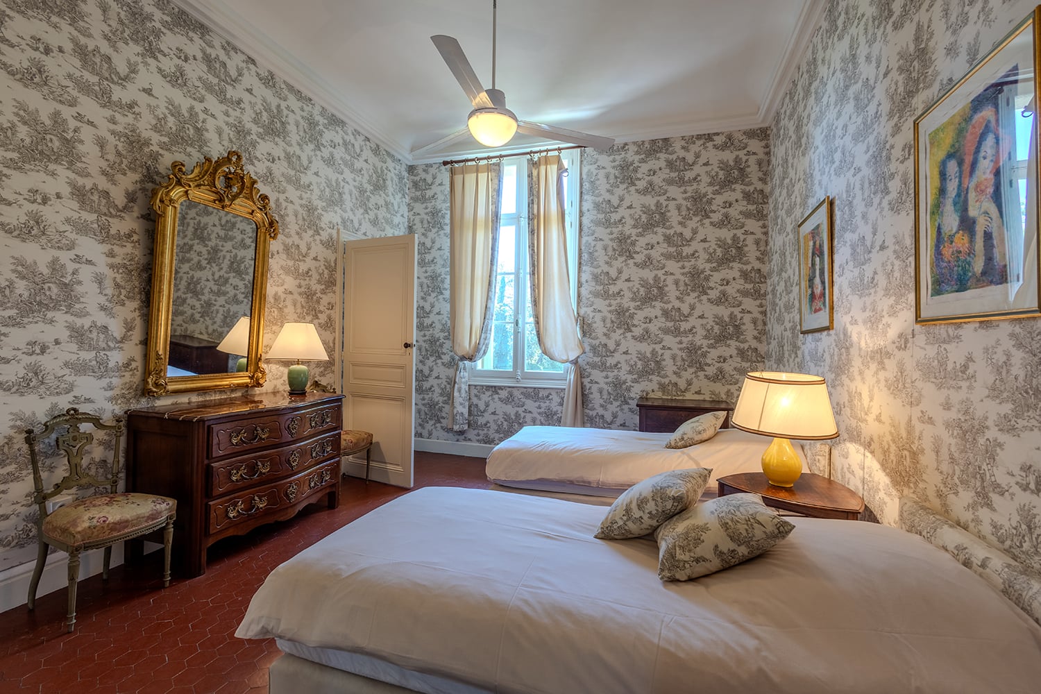 Bedroom | Holiday wine domaine in the South of France