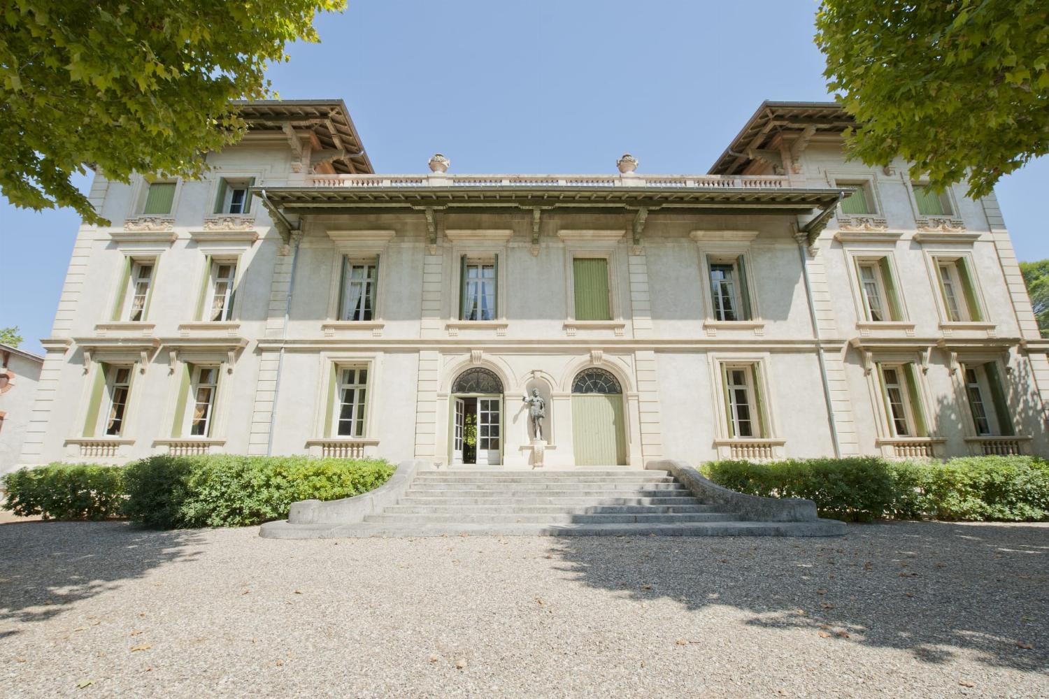 Holiday château in the South of France