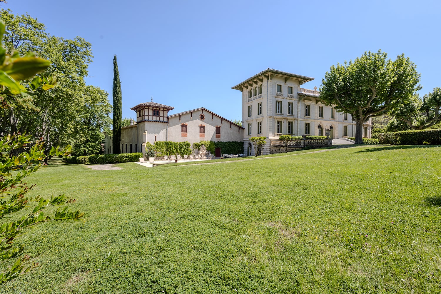 Holiday wine domaine in the South of France