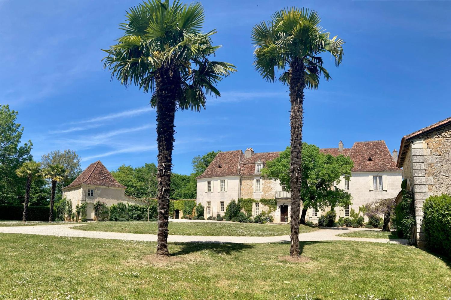 Dordogne holiday château