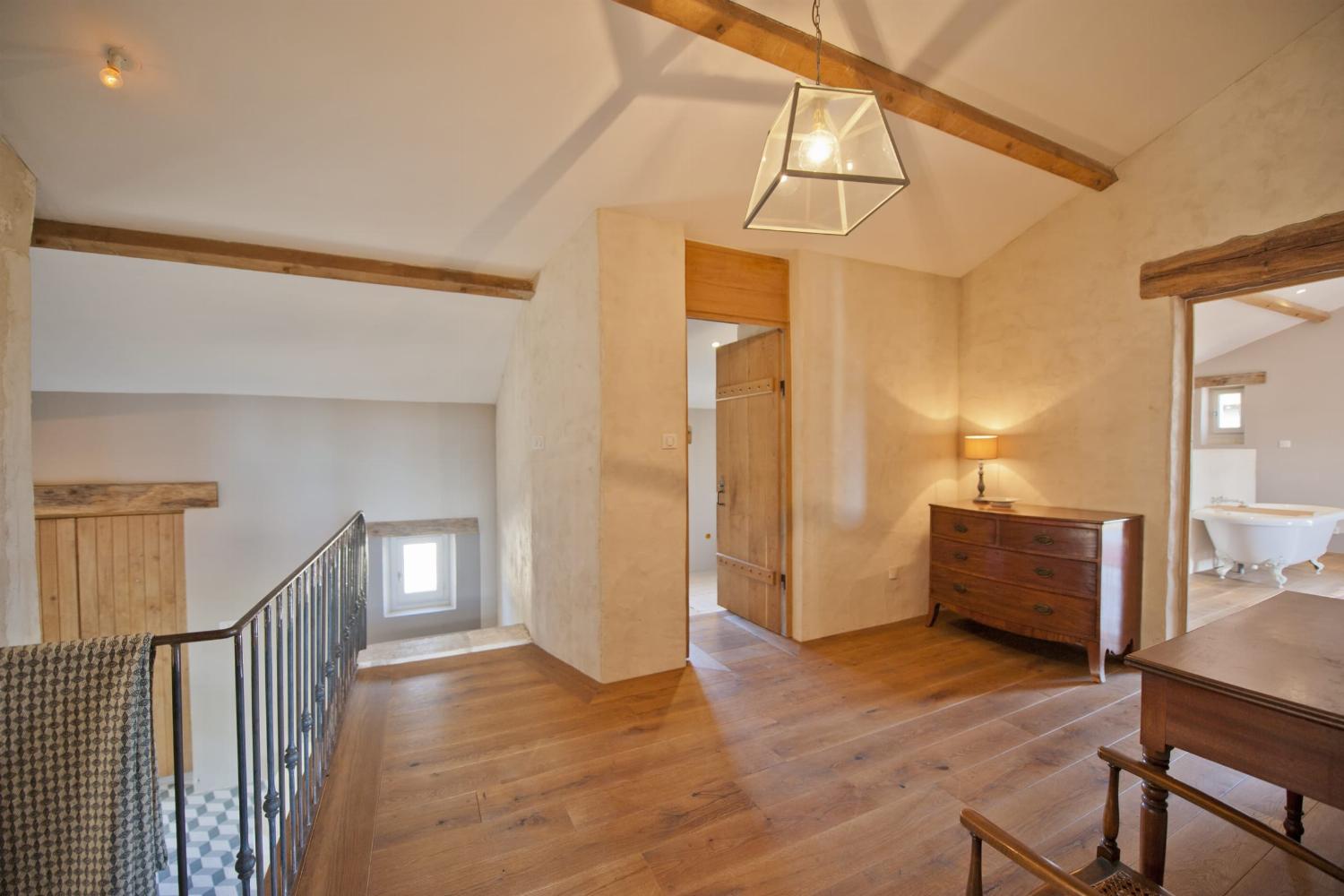 1st floor hallway | Holiday home in Nouvelle-Aquitaine