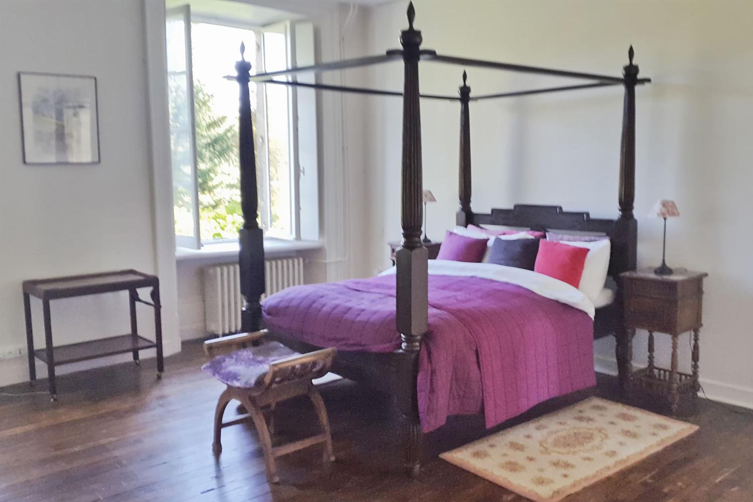 Bedroom | Holiday château in Haute-Vienne