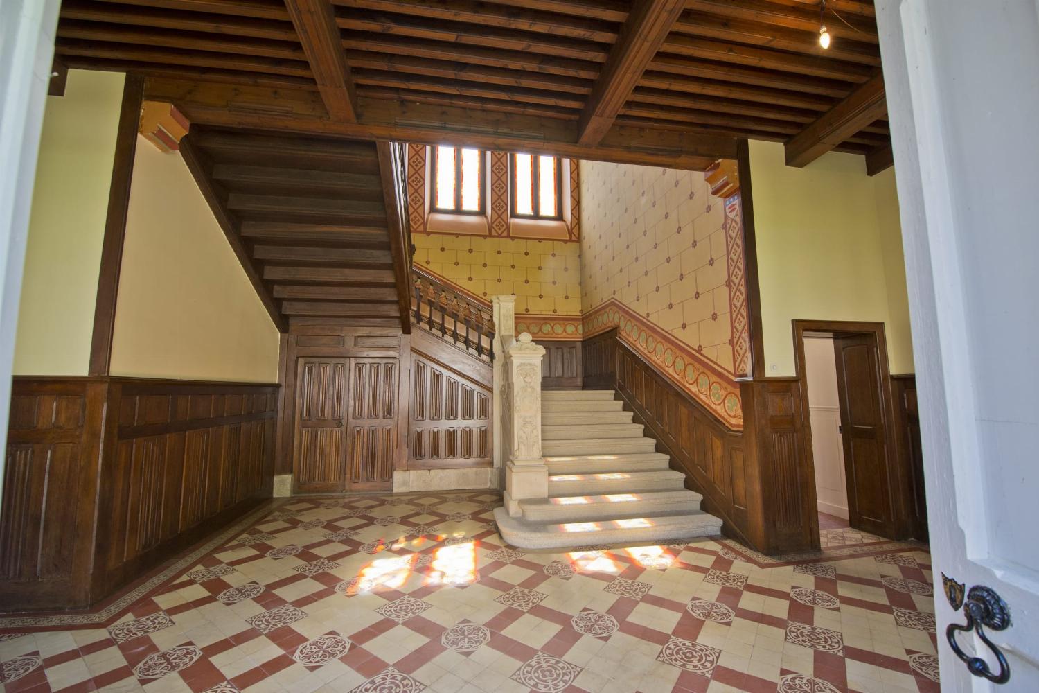 Staircase | Holiday château in Haute-Vienne