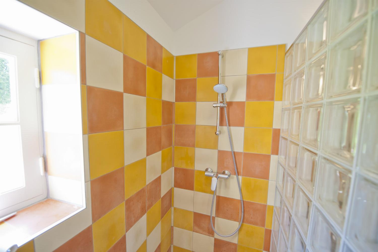 Bathroom | Rental accommodation in Nouvelle-Aquitaine