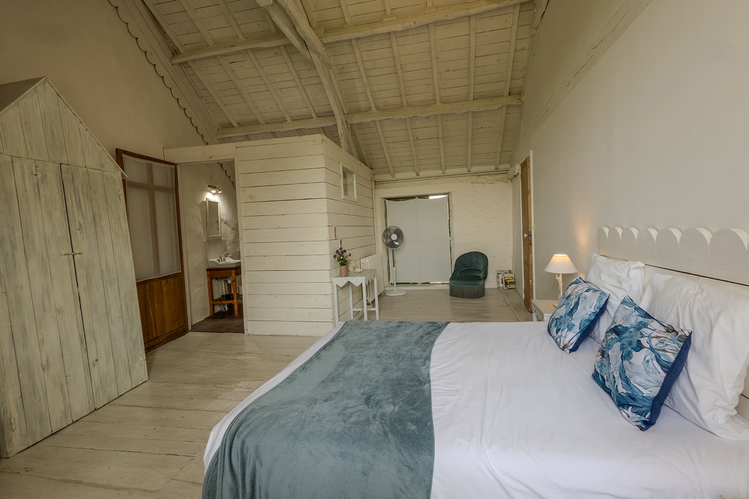 Bedroom | Holiday home in Nouvelle-Aquitaine
