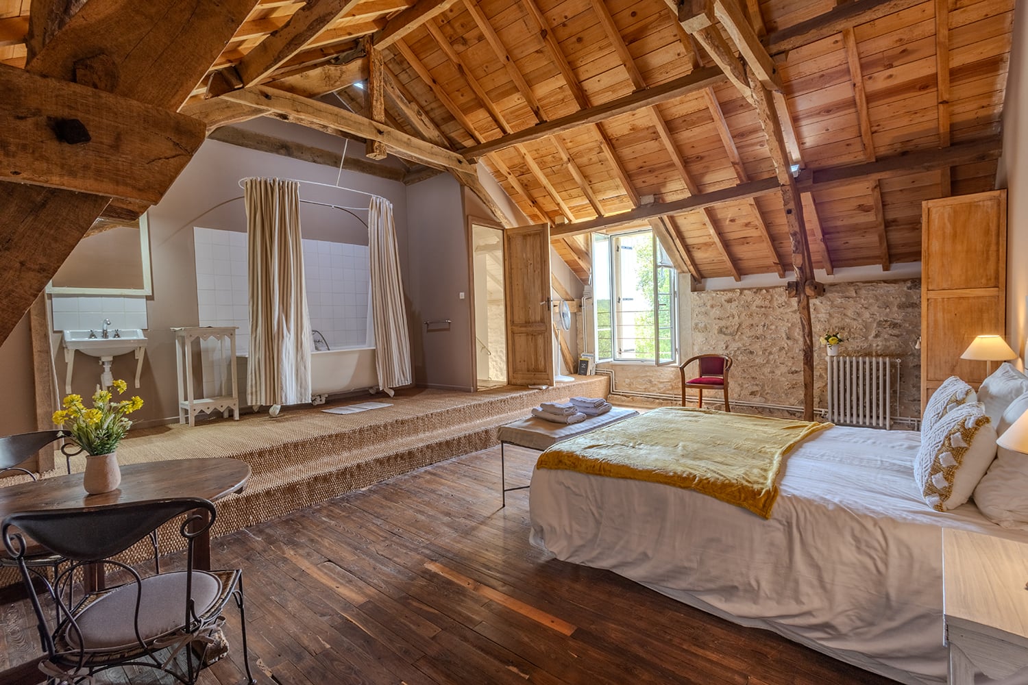 Bedroom | Holiday home in Nouvelle-Aquitaine