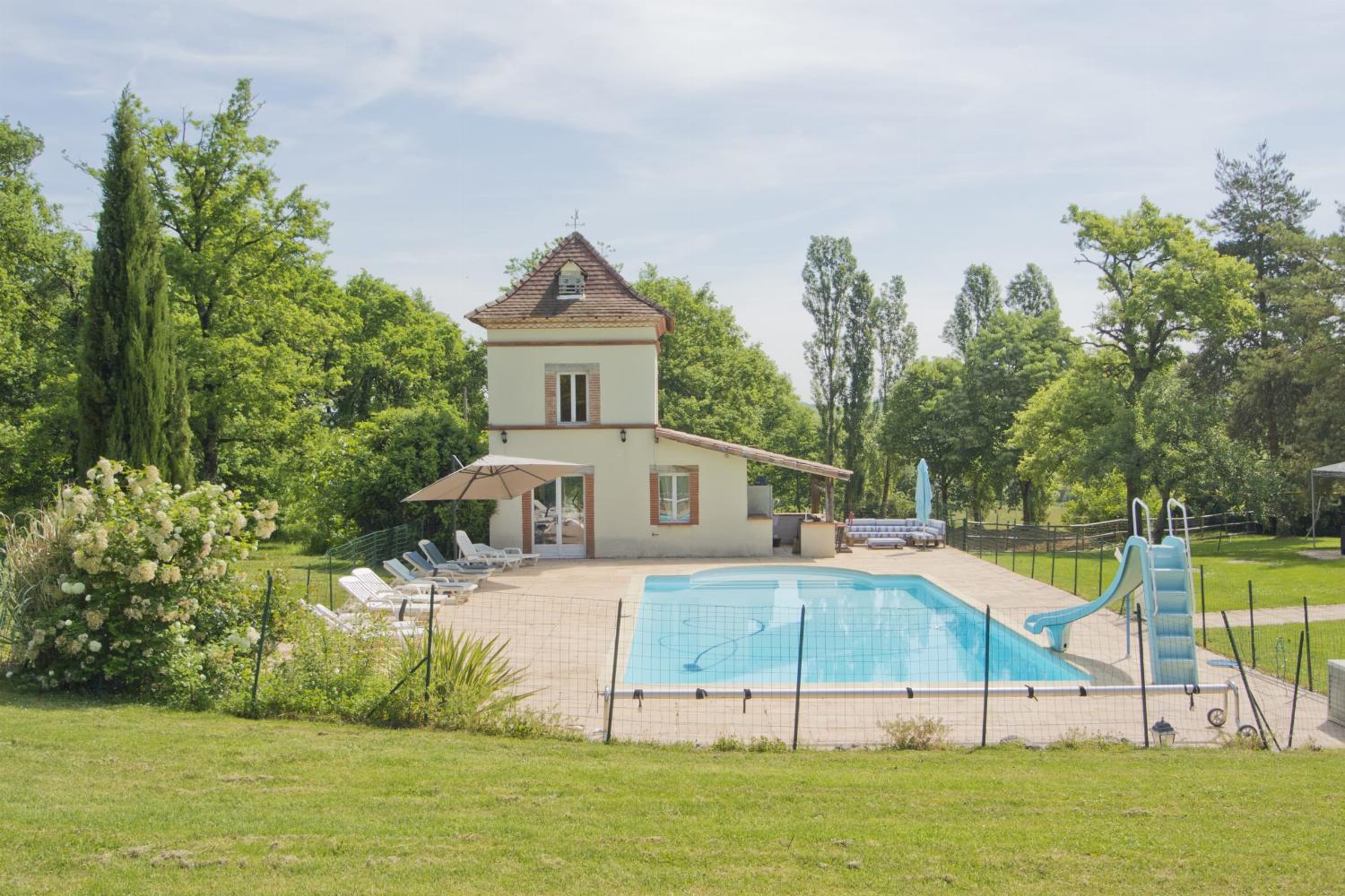 Holiday home in the Tarn with private pool