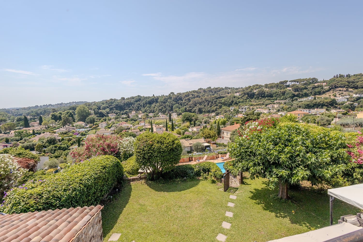 Garden and view Garden and view
