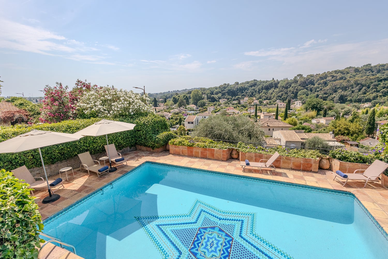 Private pool Private pool