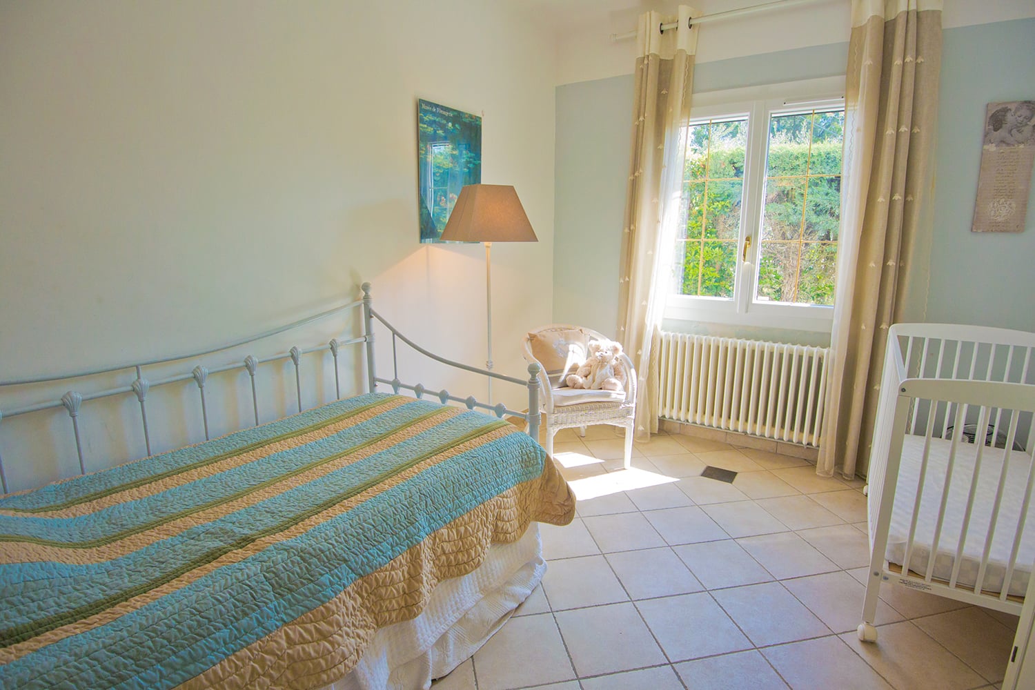 Bedroom | Rental home in Provence