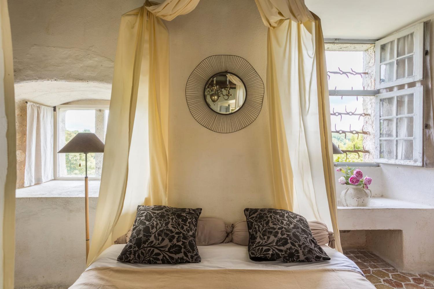 Bedroom | Holiday château in Charente