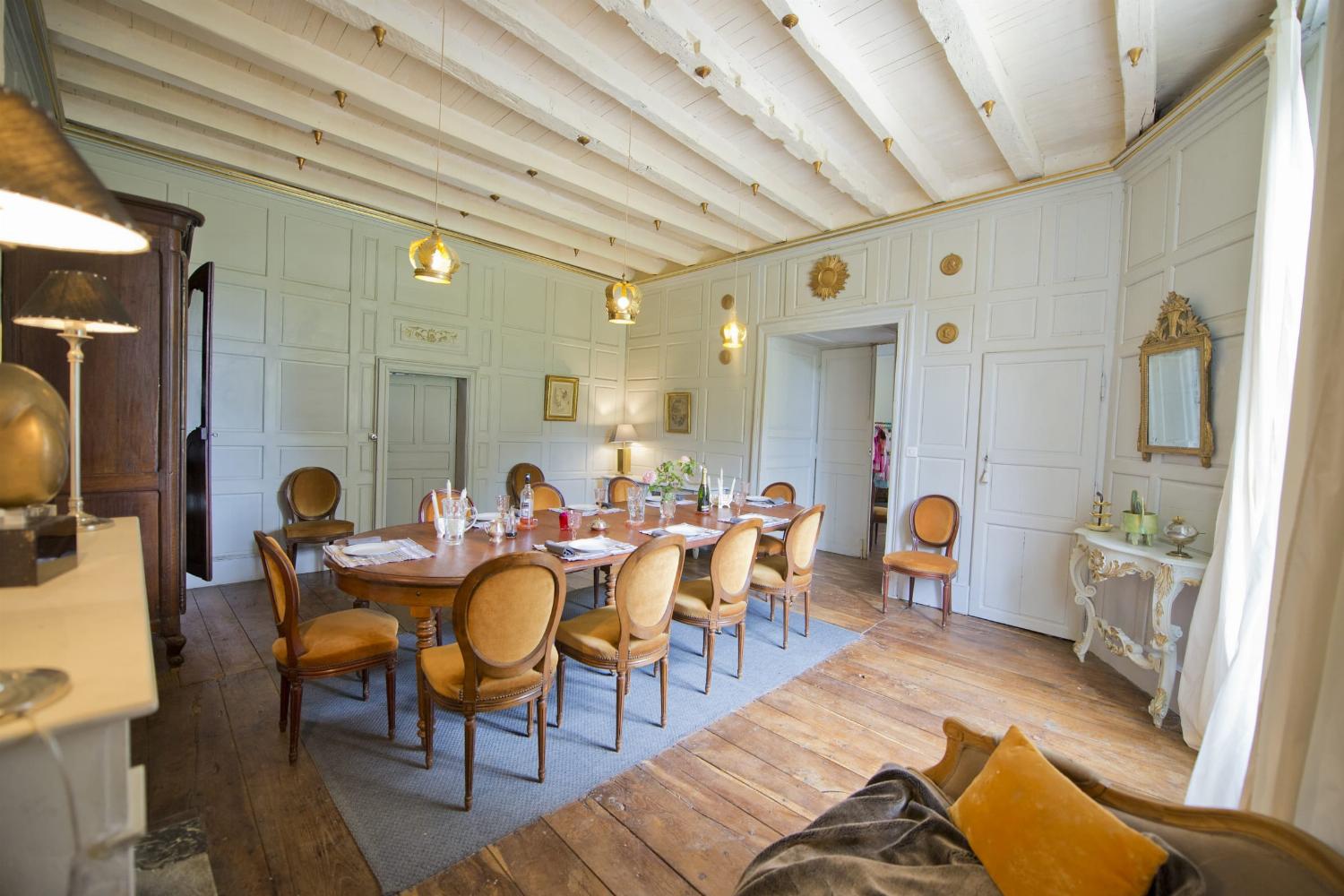 Dining room | Holiday château in Charente