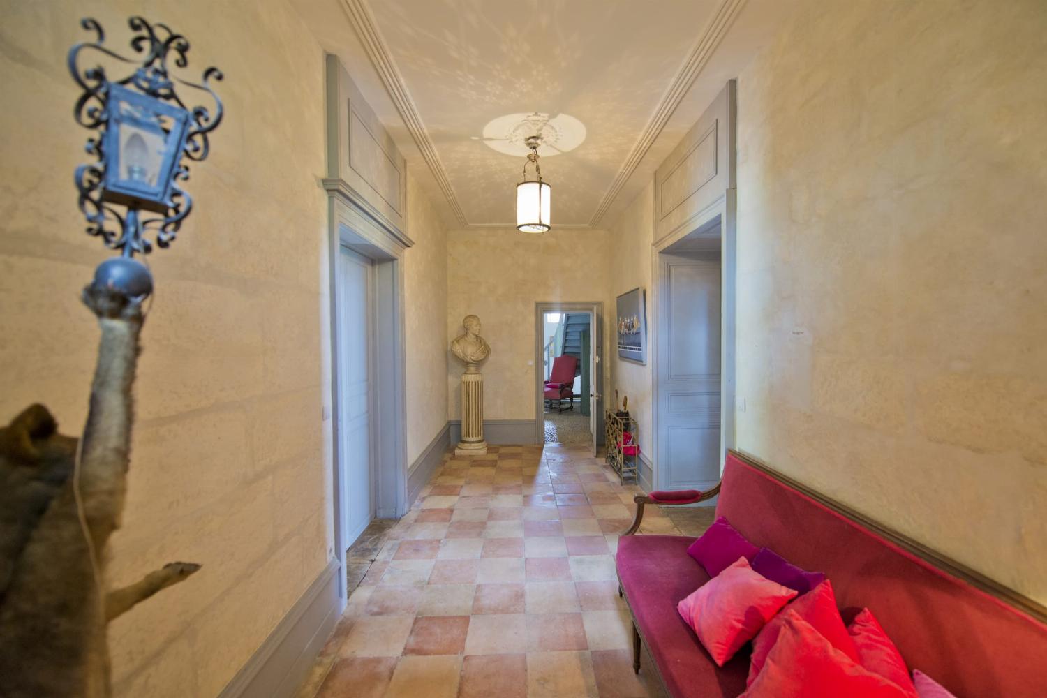 Hallway | Holiday château in Charente