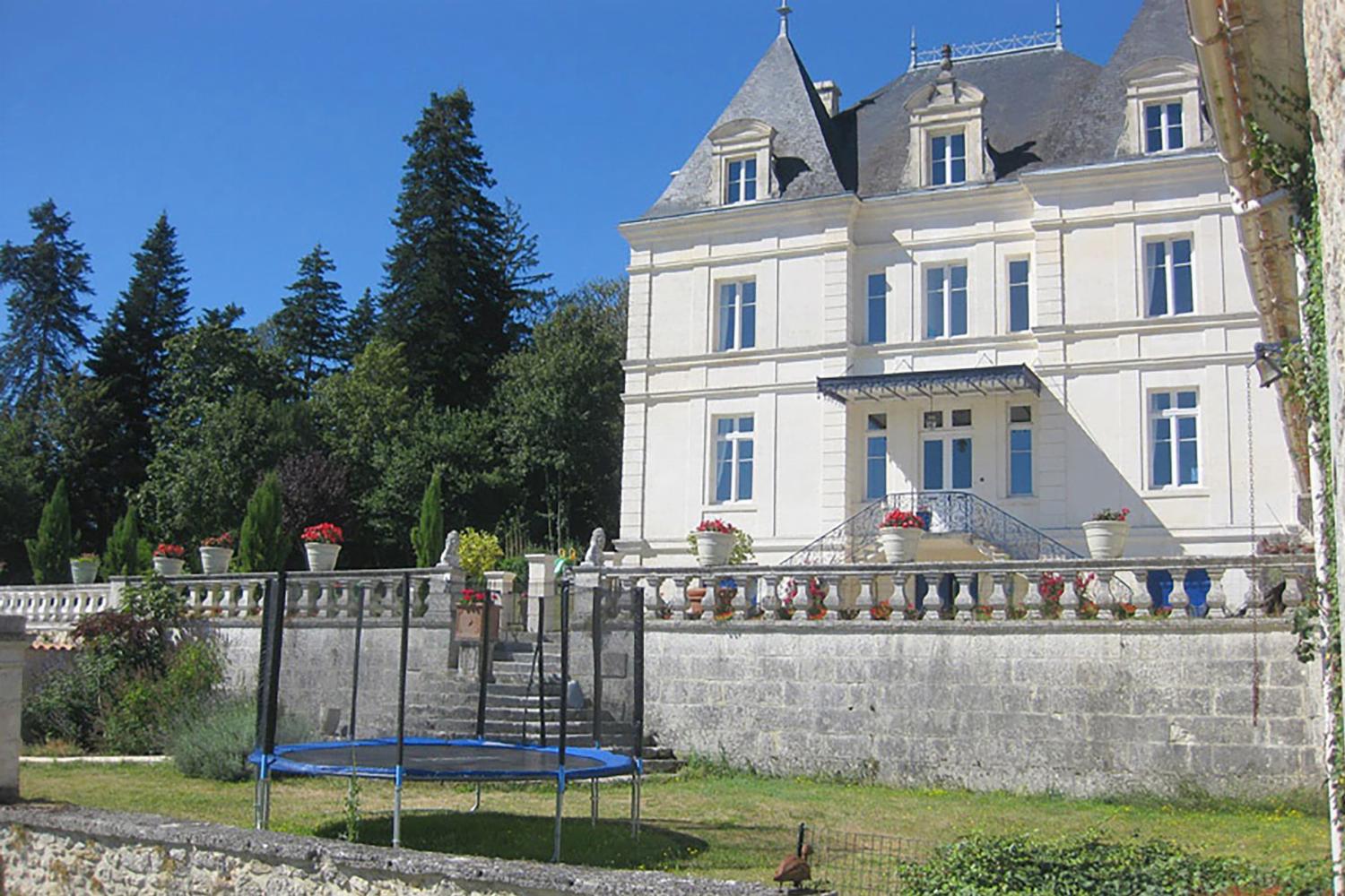 Holiday château in Charente
