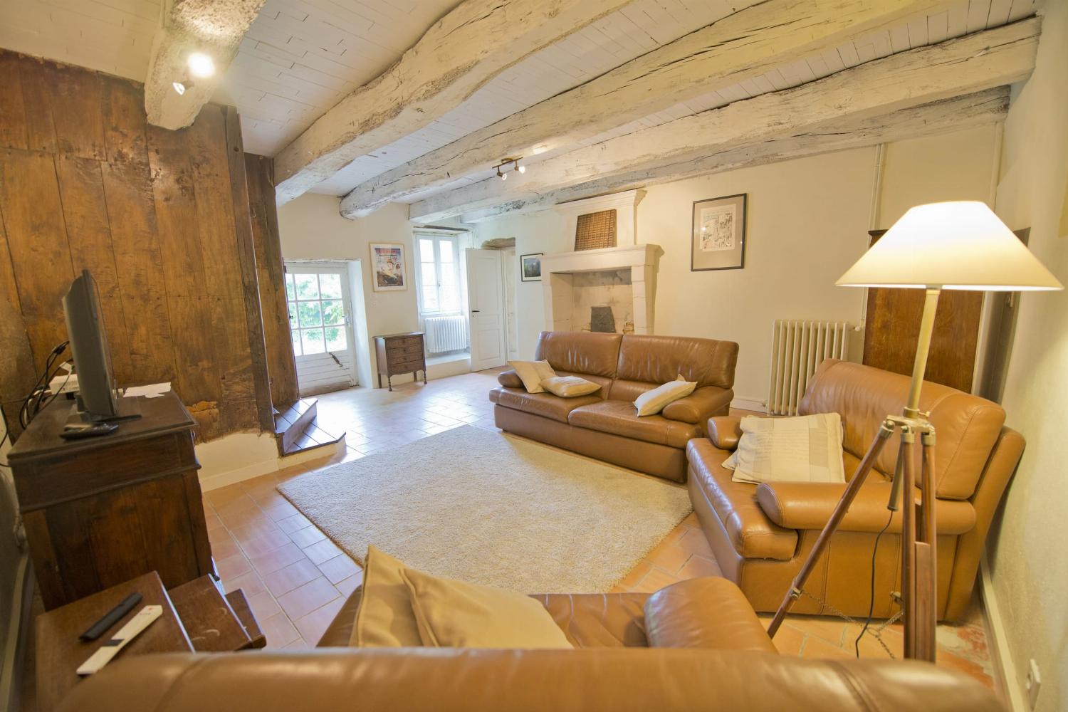 Living room | Rental accommodation in Charente