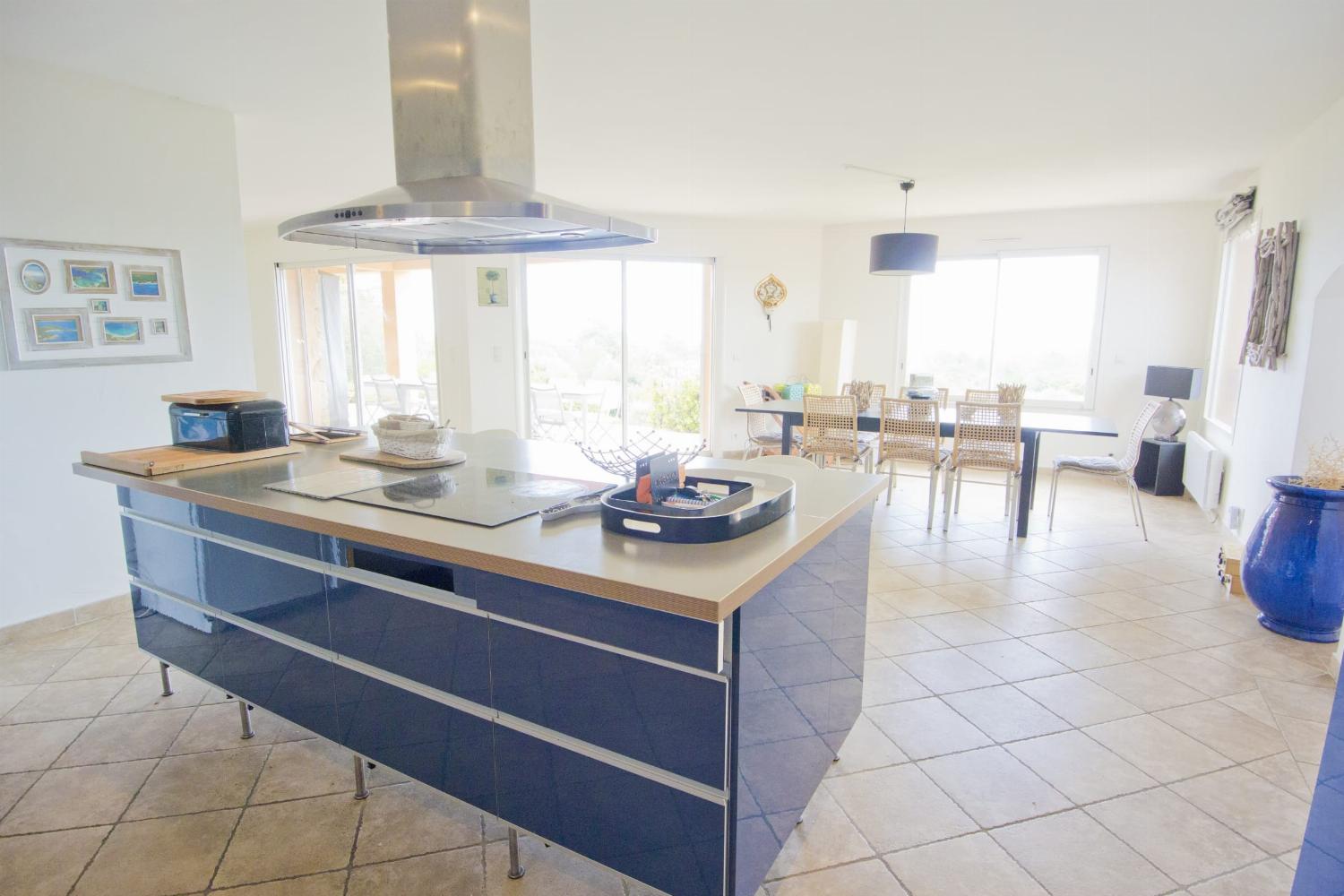 Kitchen | Holiday villa in Corsica