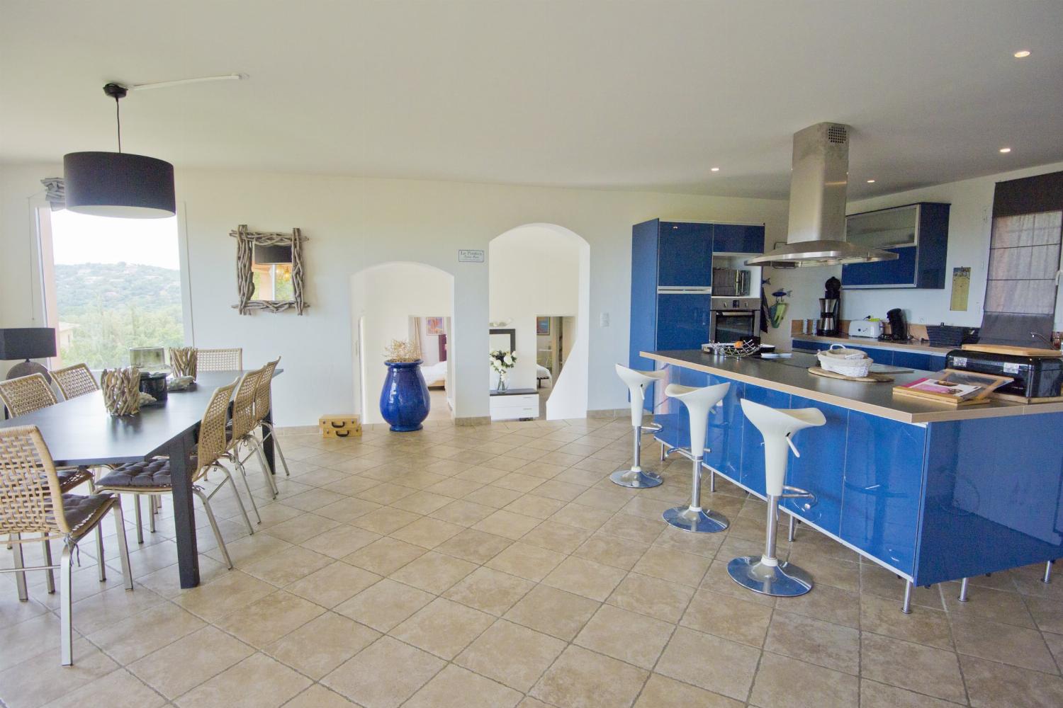 Kitchen | Holiday villa in Corsica