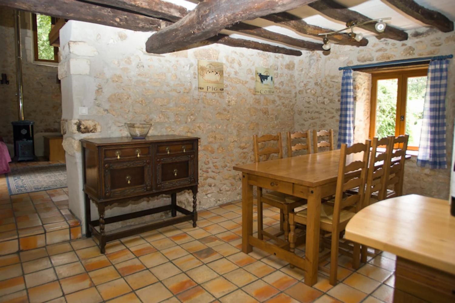 Dining room | Holiday home in Dordogne