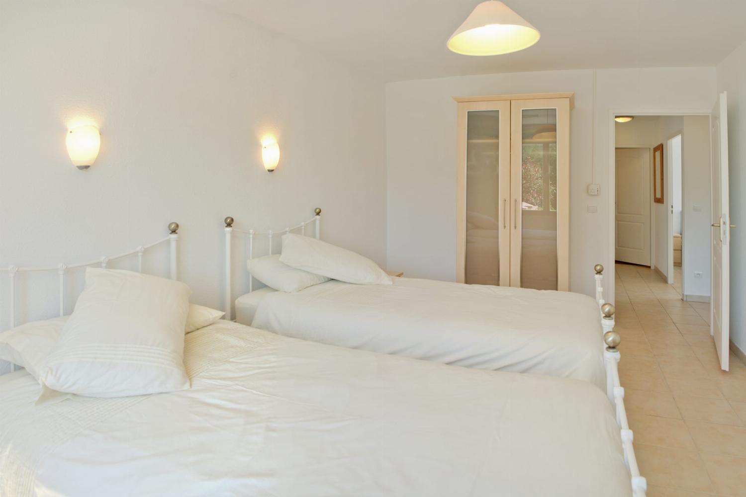 Bedroom | Holiday villa in Tarn