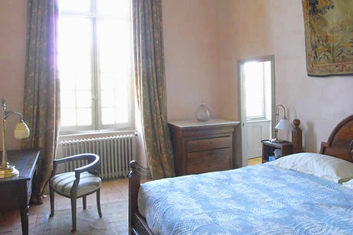 Bedroom | Holiday château in Haute-Garonne