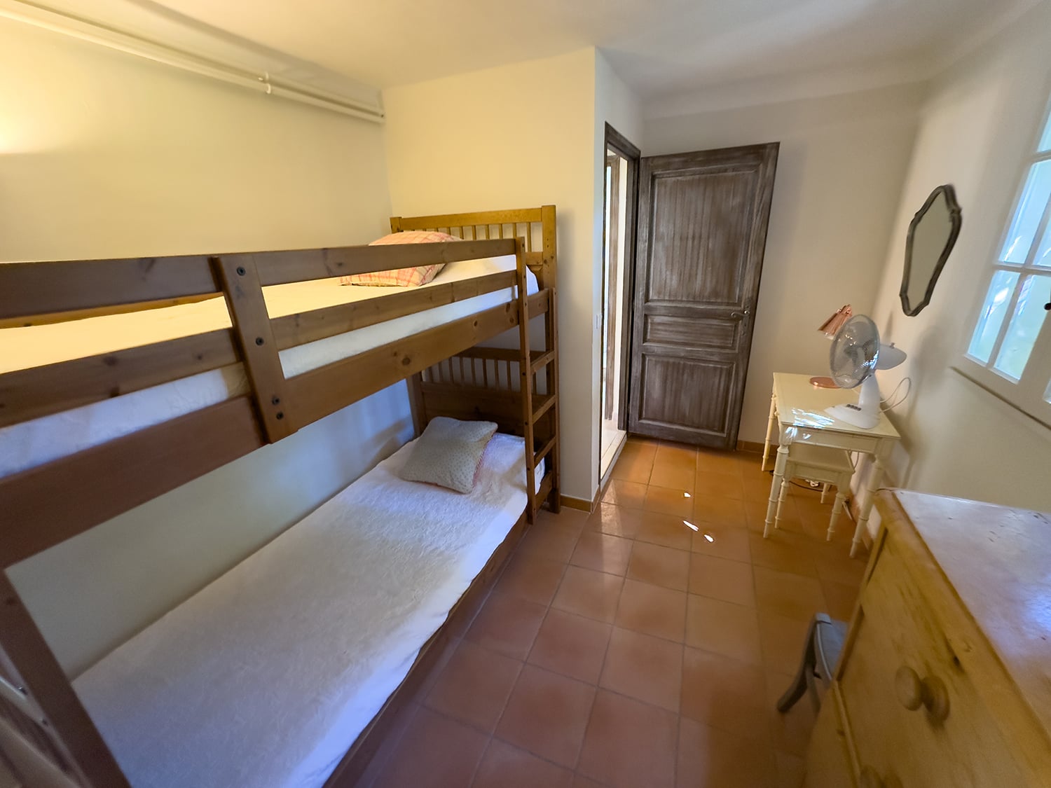 Bedroom | Holiday farmhouse in Provence-Alpes-Côte d'Azur