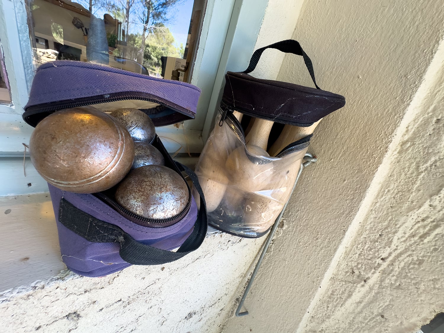 Boules and skittles