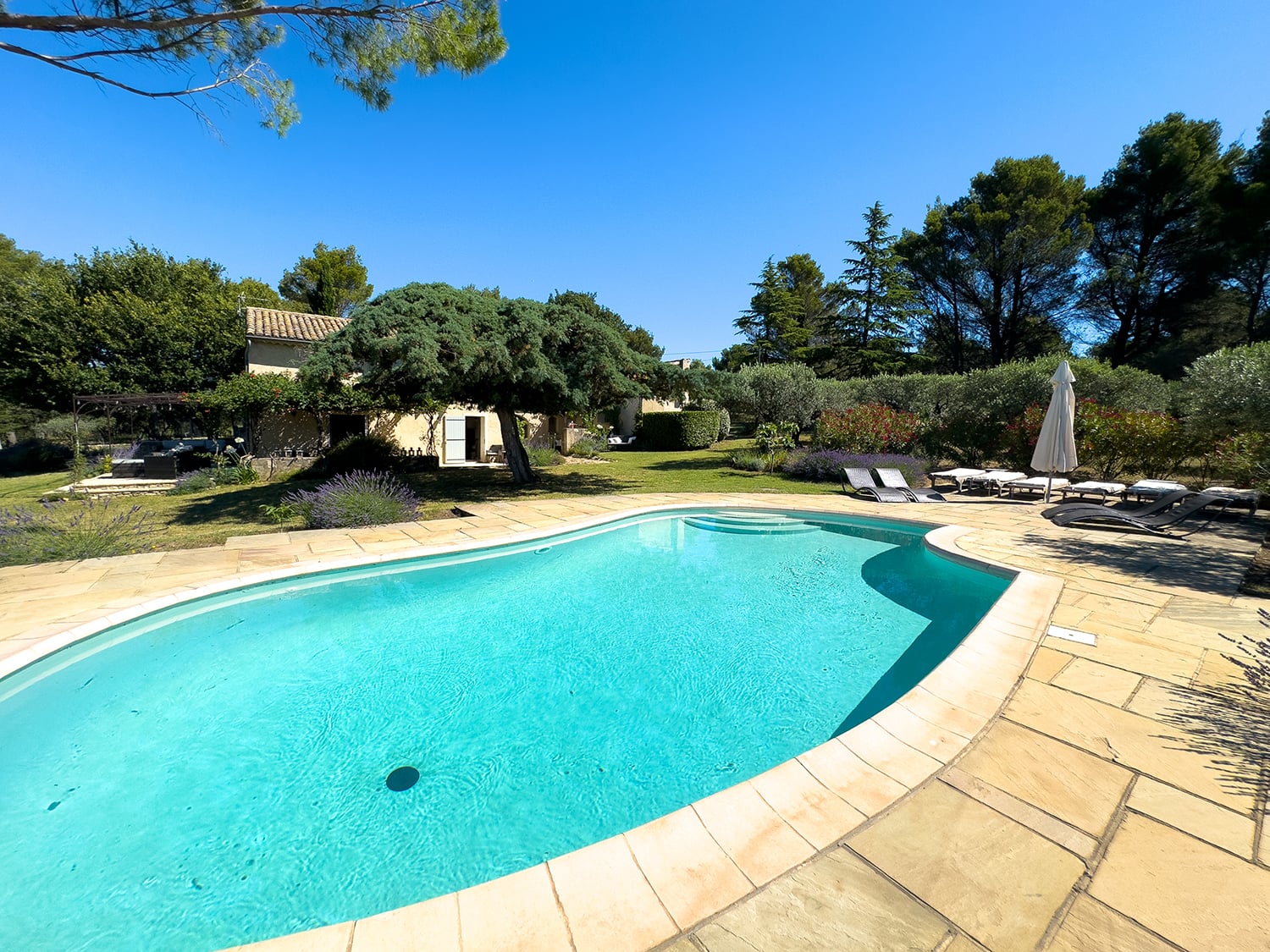 Private pool