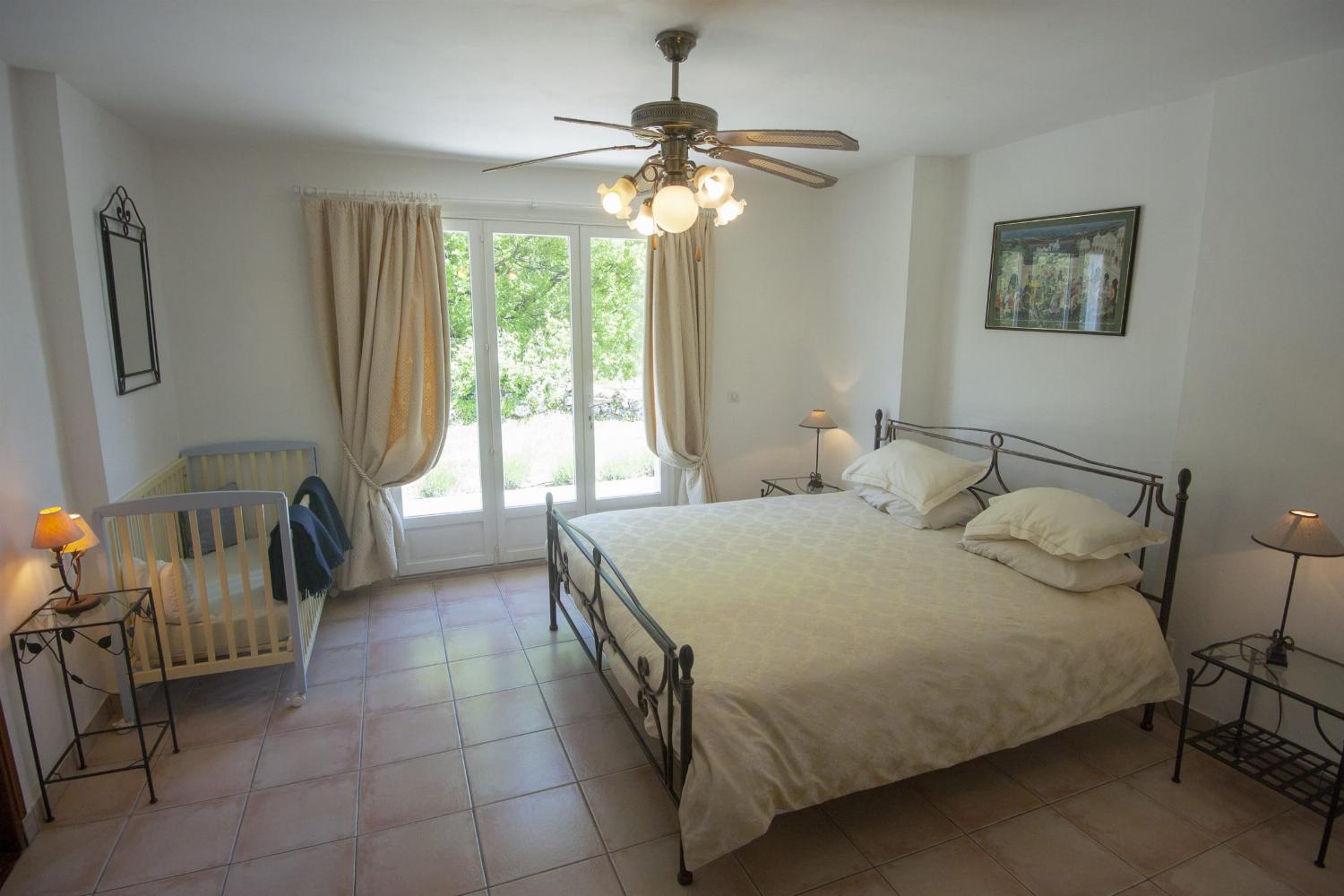 Bedroom | Holiday villa in Provence