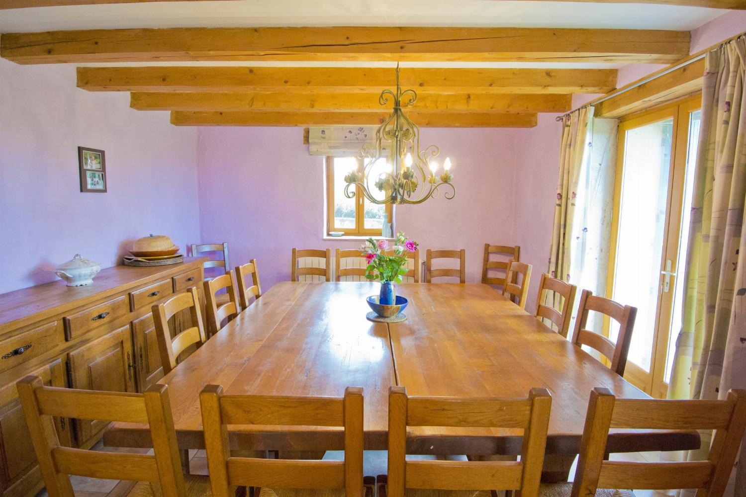 Dining room | Rental home in Tarn-en-Garonne