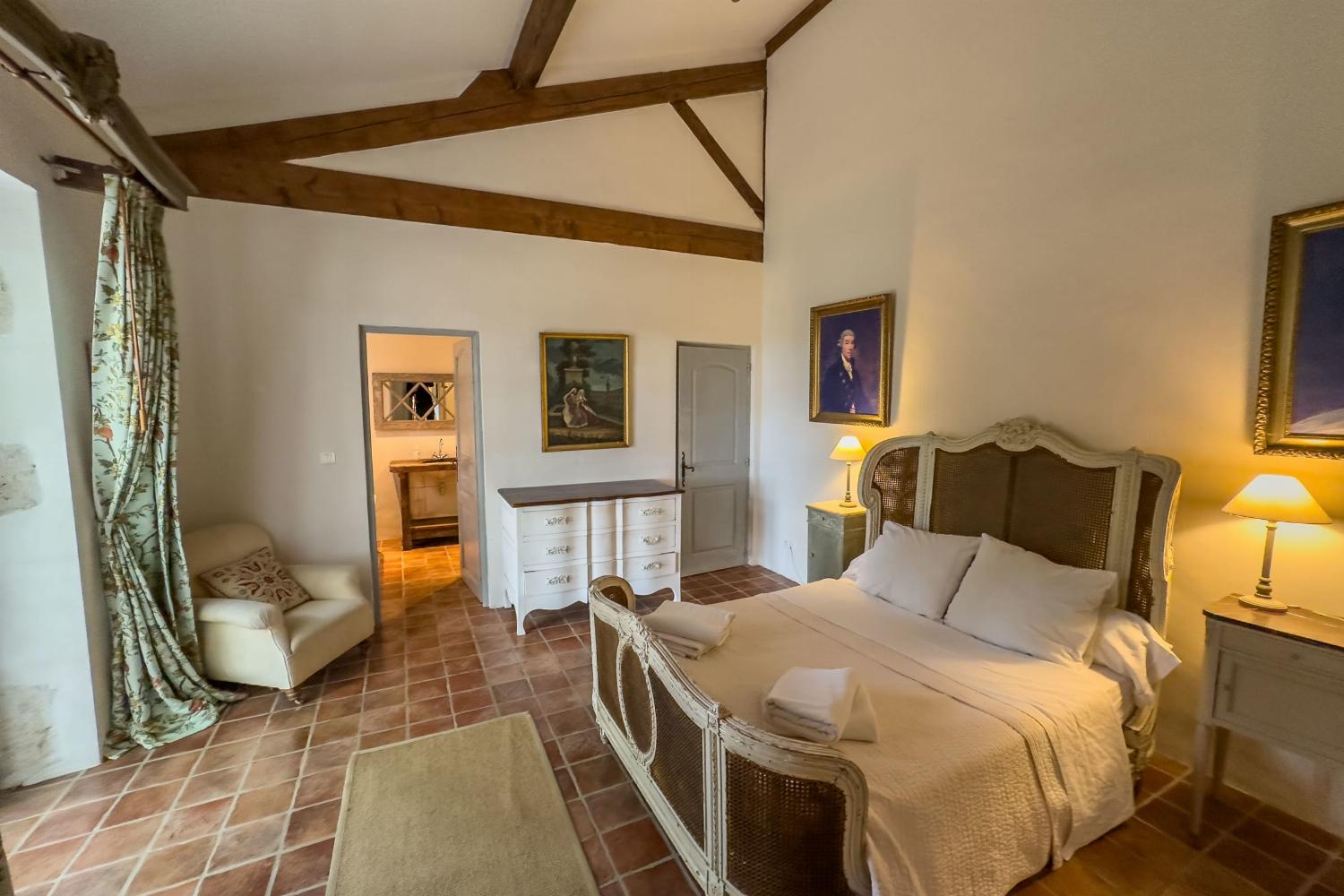 Cinema house bedroom | Holiday accommodation in Tarn-en-Garonne