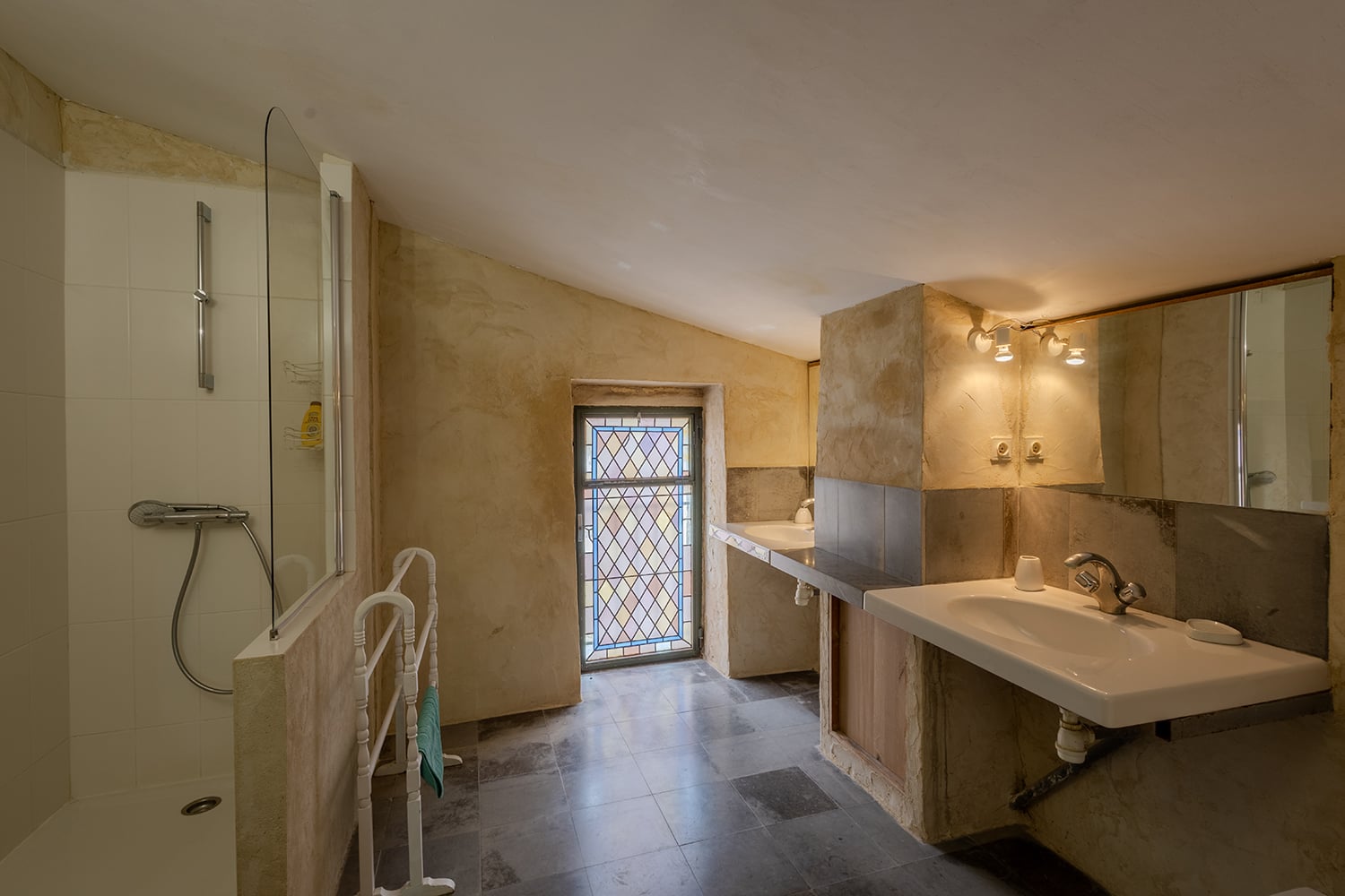Bathroom | Rental home in Navacelles