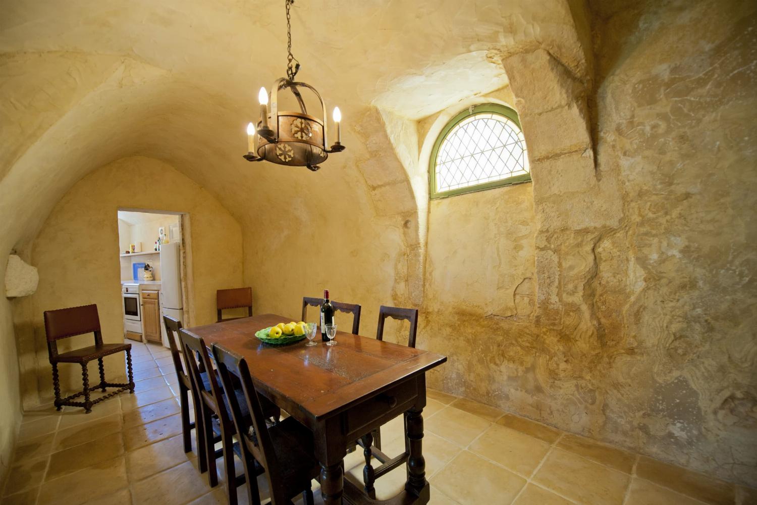 Dining room | Rental home in South of France