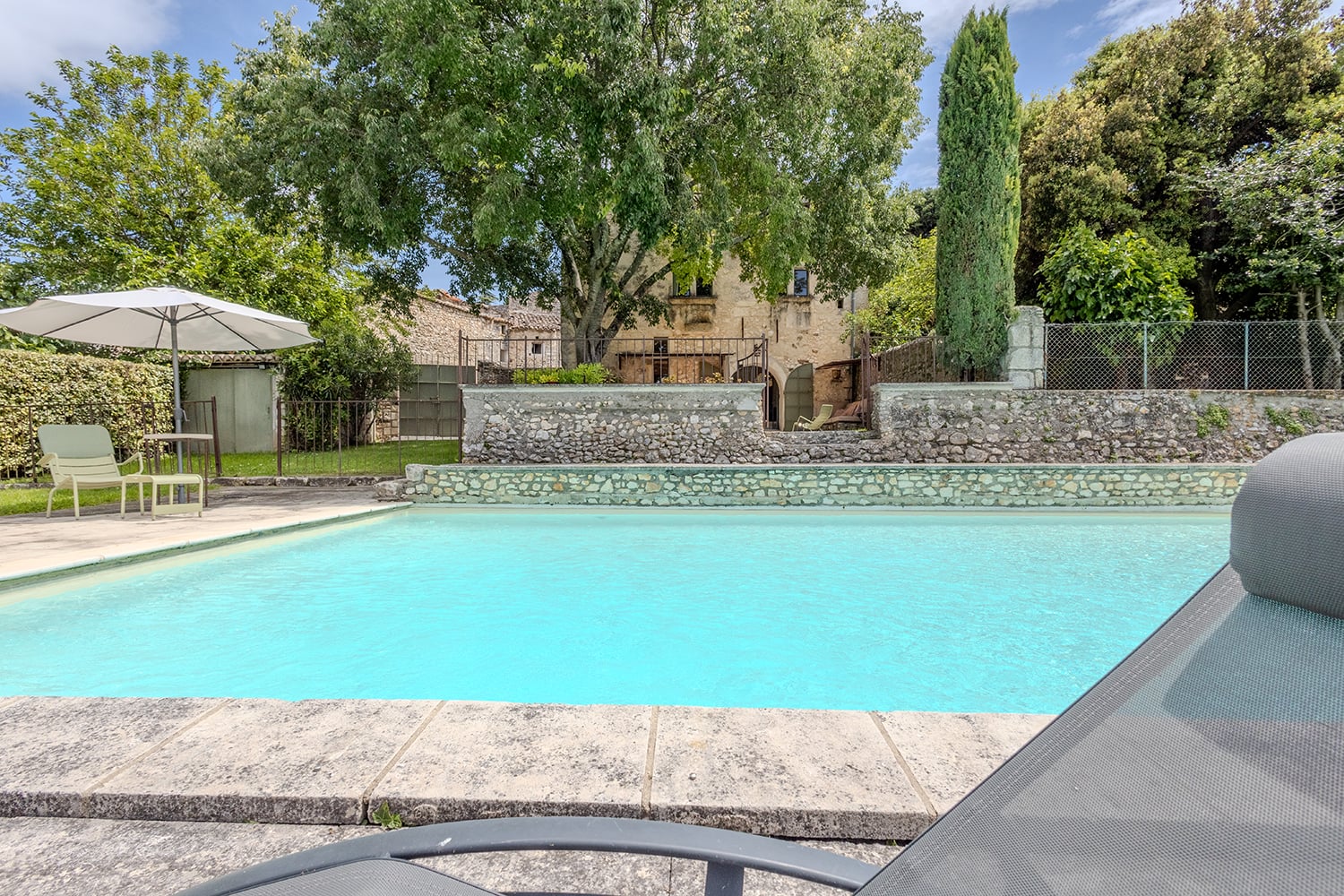 Private pool Private pool