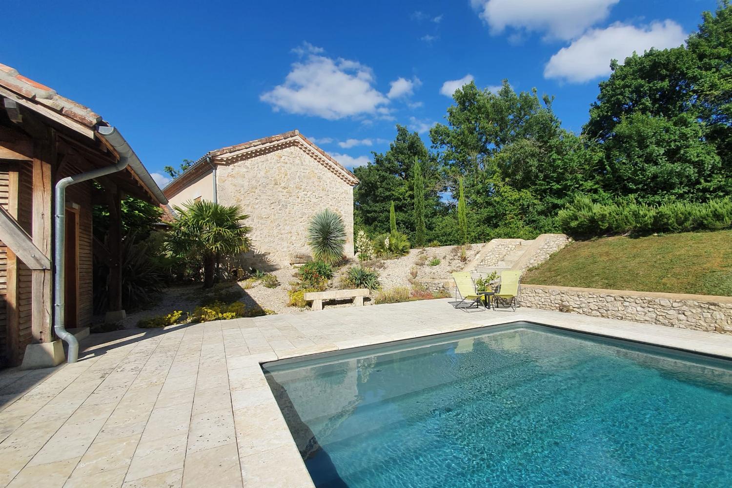 Private pool