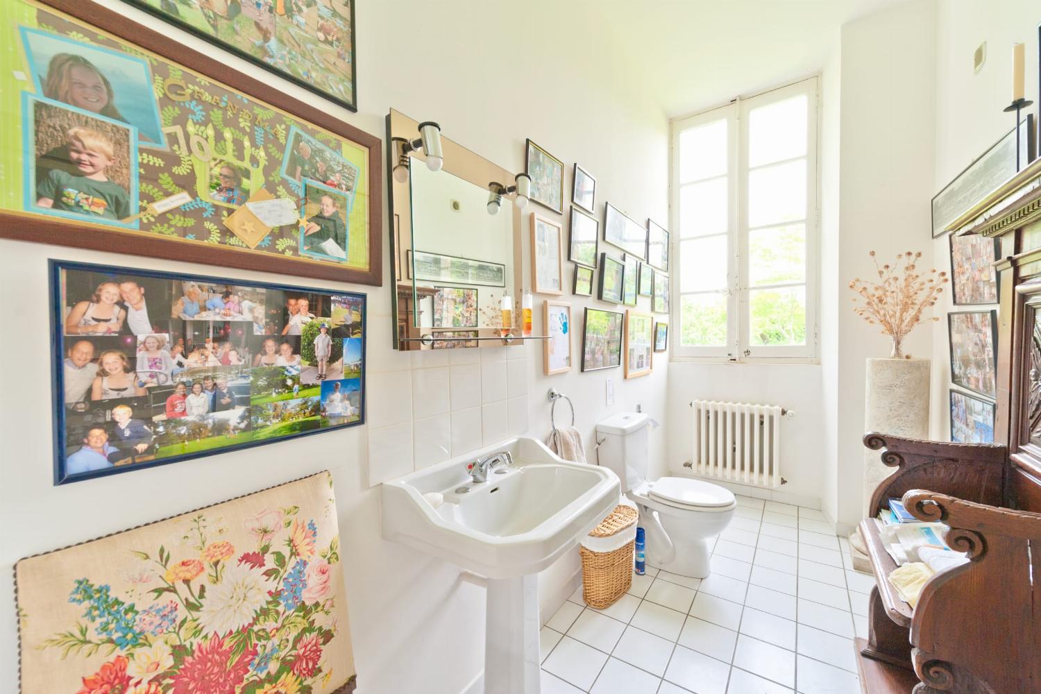 Bathroom | Rental accommodation in the Gers